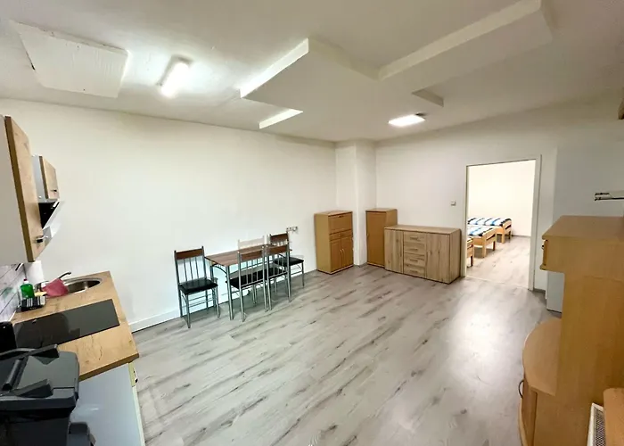 度假居 Haeuschen Fuer Monteure, Autobahn 穆尔河畔布鲁克