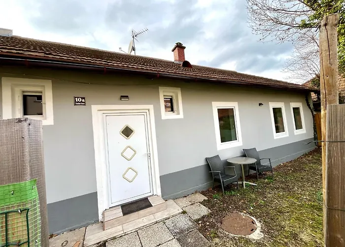 Nyaraló Haeuschen Fuer Monteure, Autobahn